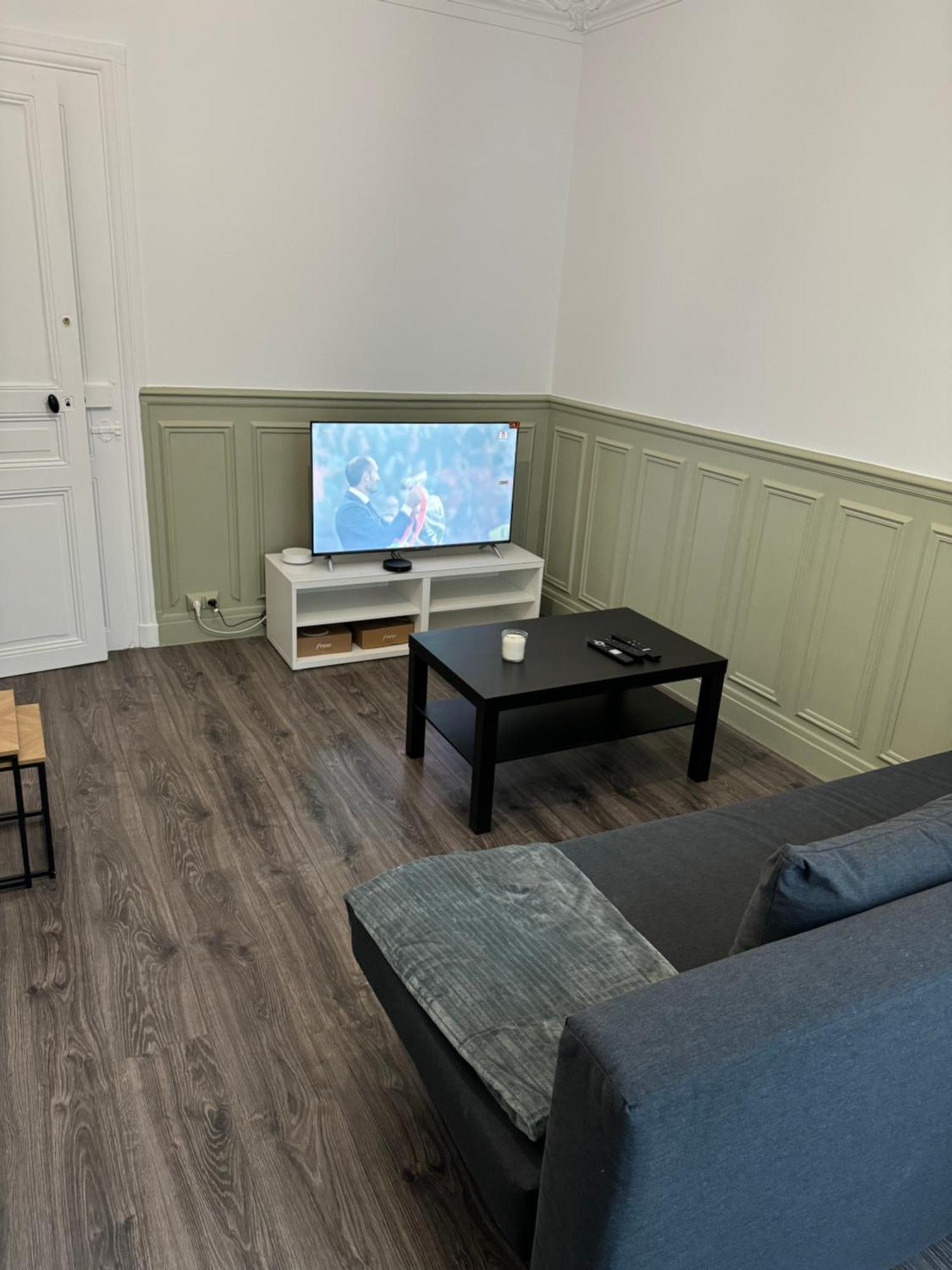 Appartement Haussmanien París Exterior foto